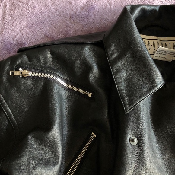 BB Dakota Black Leather Cropped Motorcycle Jacket - Picture 7 of 13